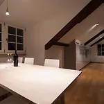 لييك سايد لوكيشين بلفيو زيورخ