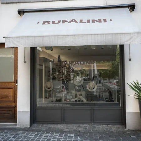 Apartment Side Location Bellevue *