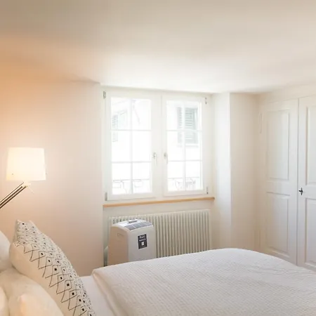 Side Location Bellevue *