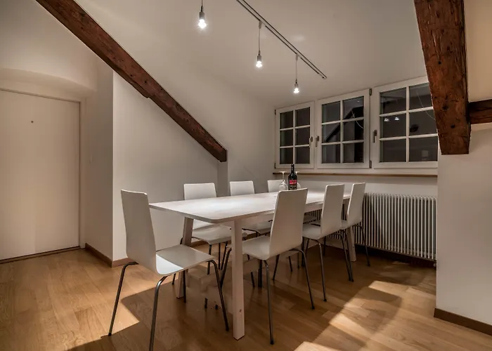 Side Location Bellevue *