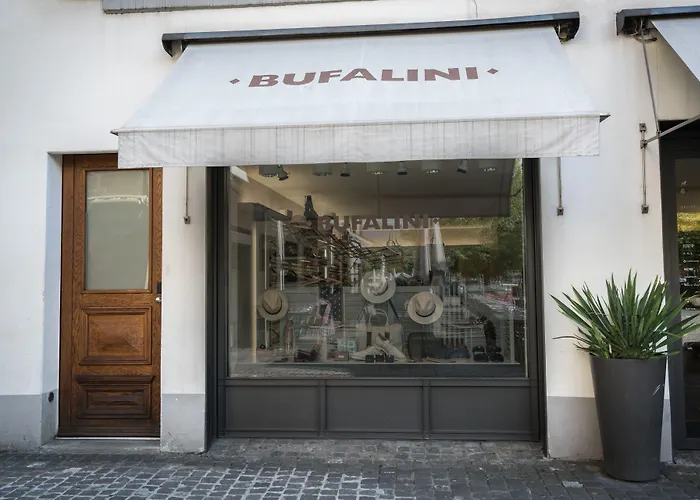 Apartment Side Location Bellevue *