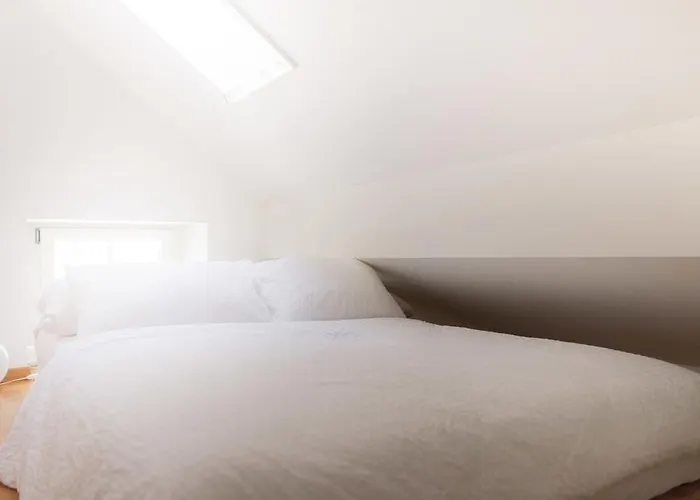 Lake Side Location Bellevue