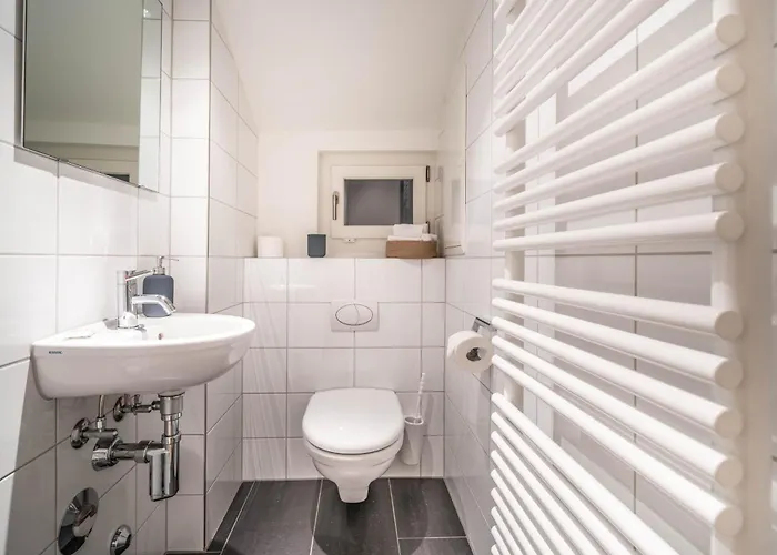 Side Location Bellevue *