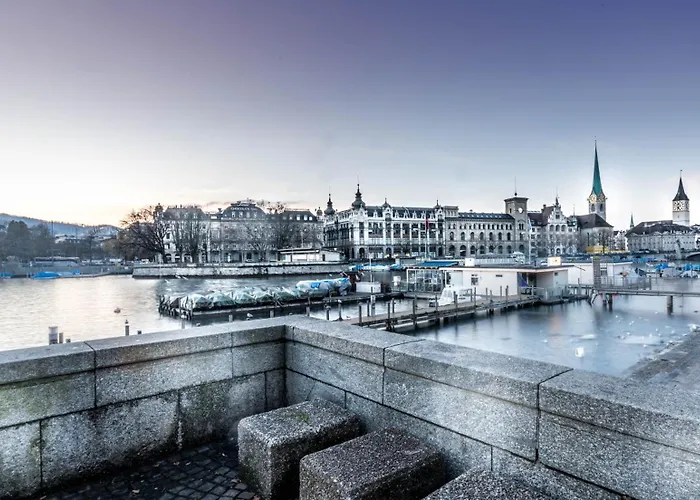 Lake Side Location Bellevue *