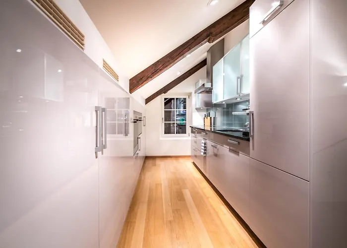 Side Location Bellevue