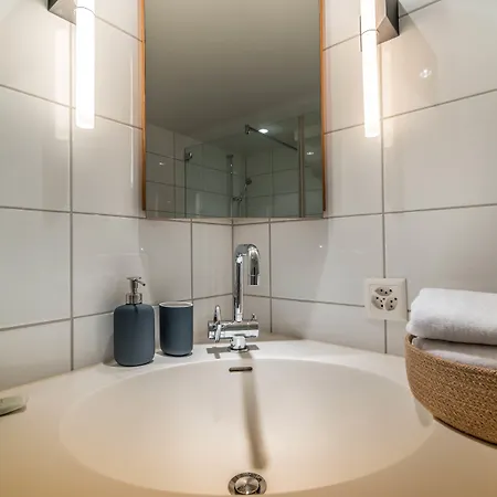 Lake Side Location Bellevue Apartment Zurich