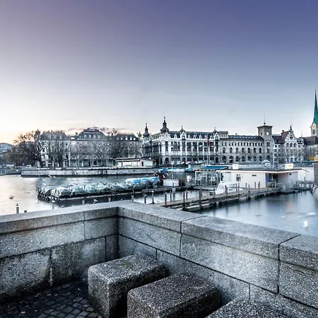 Lake Side Location Bellevue *