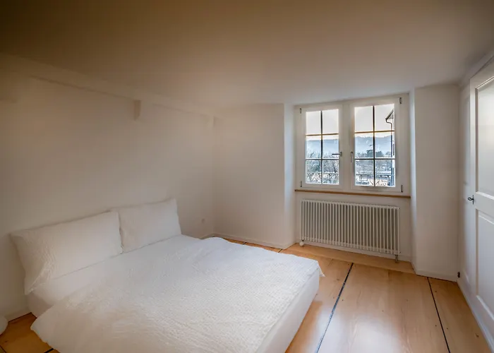 لييك سايد لوكيشين بلفيو