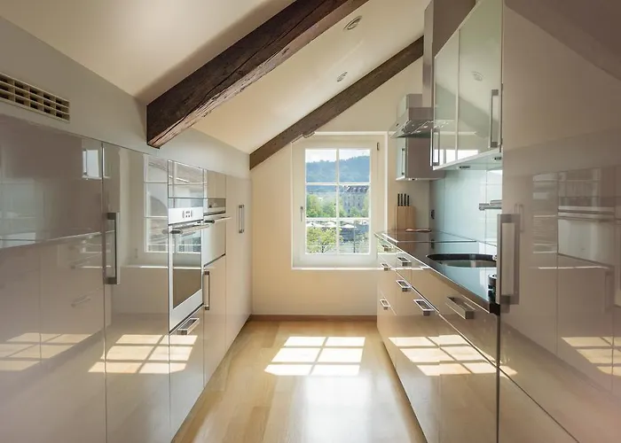 لييك سايد لوكيشين بلفيو