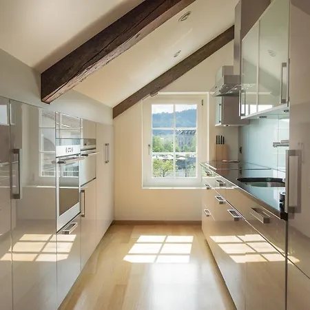 Side Location Bellevue