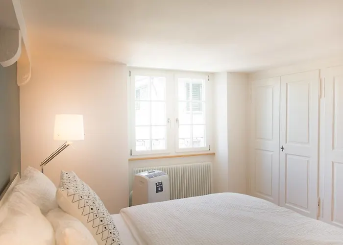 Side Location Bellevue *