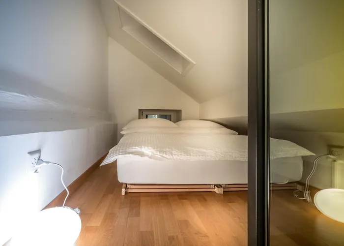 Side Location Bellevue Daire